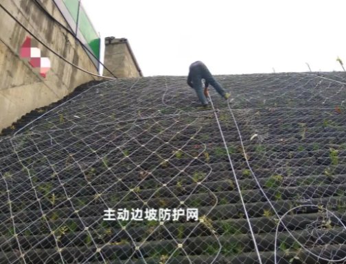 周口交通护栏网的使用寿命是多长？